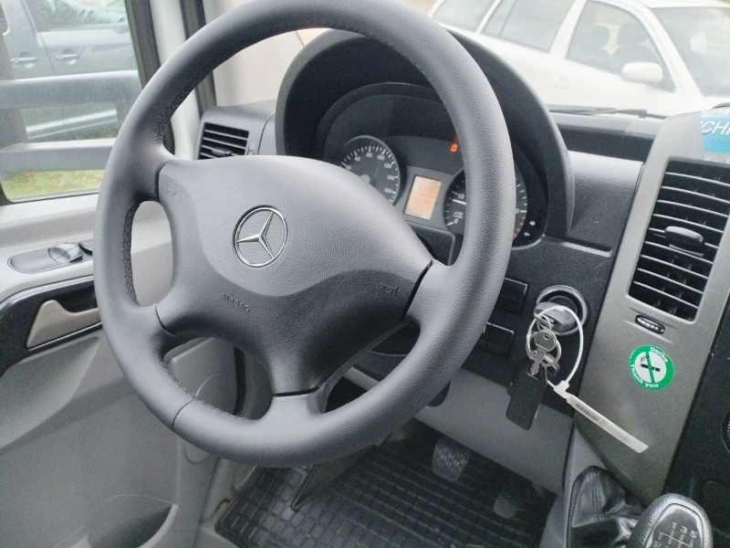 Mercedes-Benz 313 CDI фургон, климатик, снимка 7 - Бусове и автобуси - 48311408