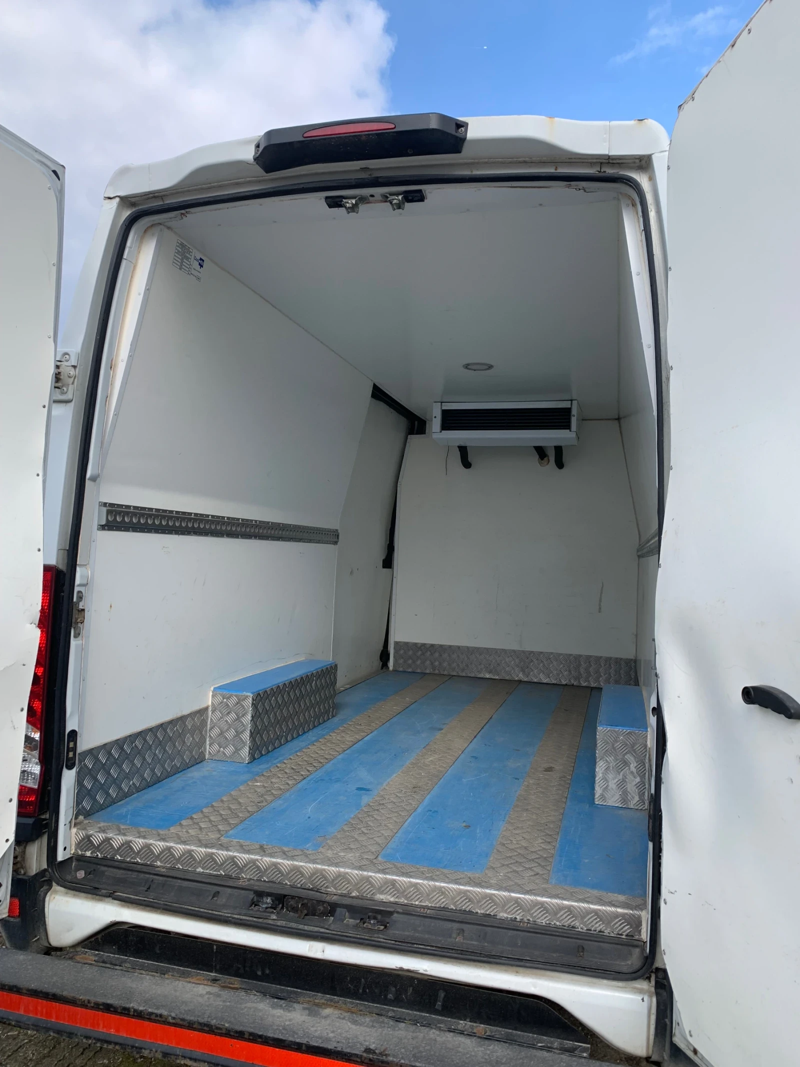 Iveco Daily 35S13 Хладилник - изображение 5