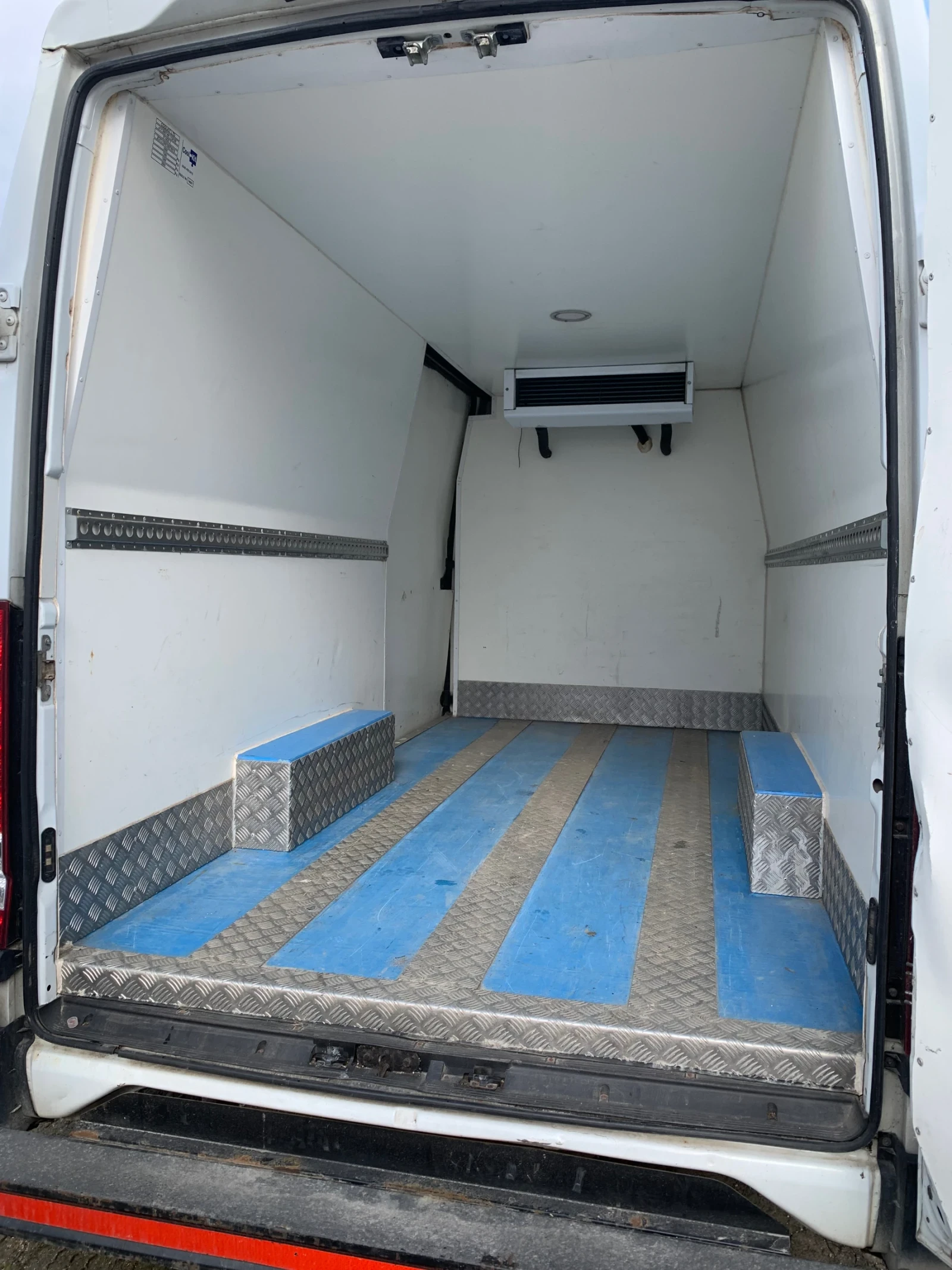 Iveco Daily 35S13 Хладилник - изображение 6