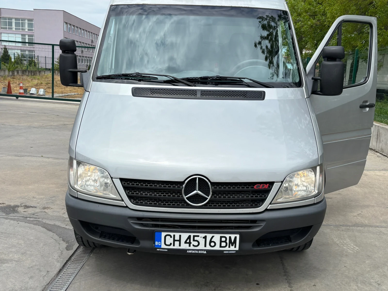 Mercedes-Benz 313, снимка 2 - Бусове и автобуси - 54670877