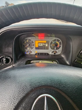 ����� �� �������� �� Mercedes-Benz 1848 ������