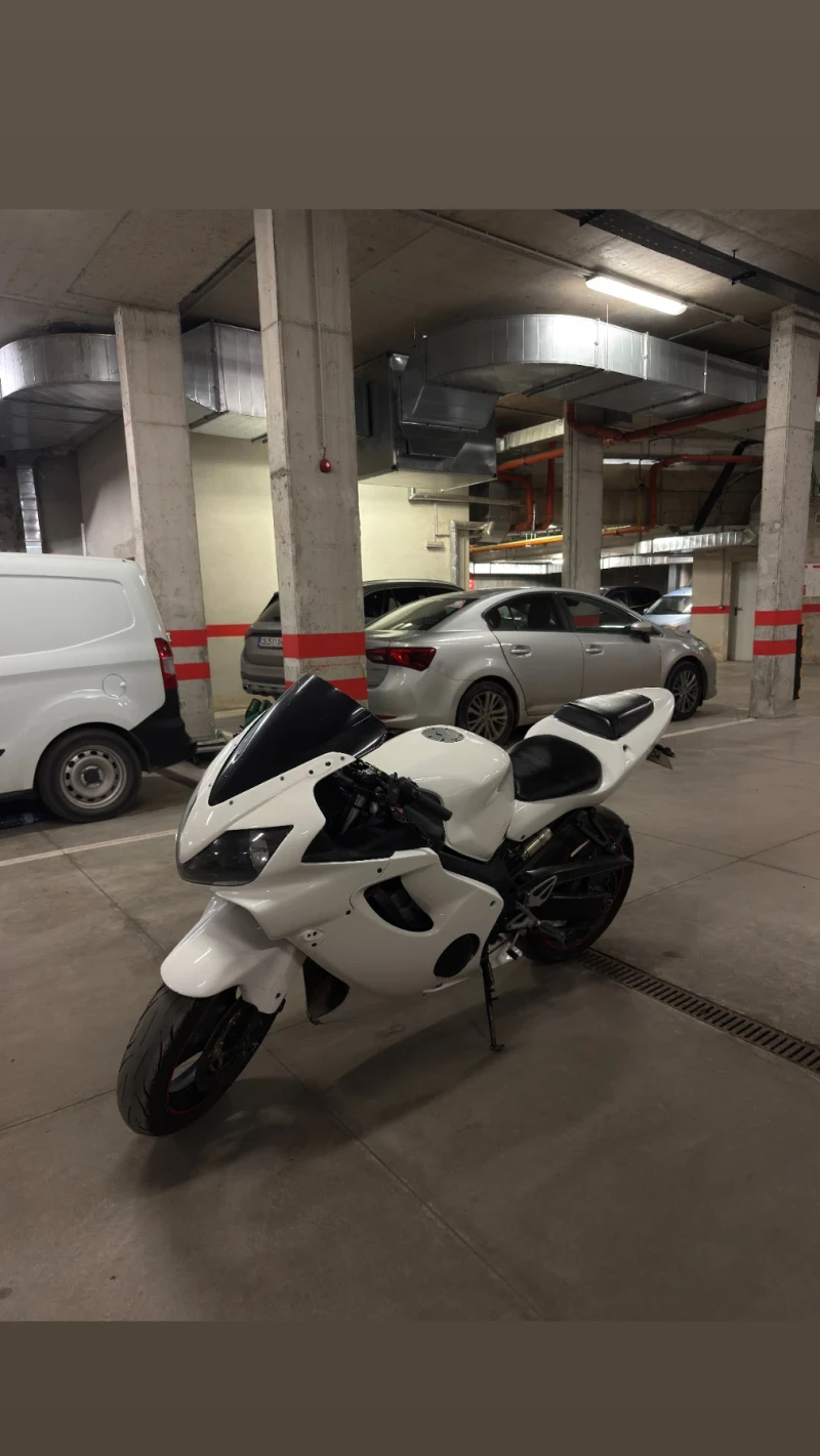 Honda Cbr F4i Sport, снимка 2 - Мотоциклети и мототехника - 53377944