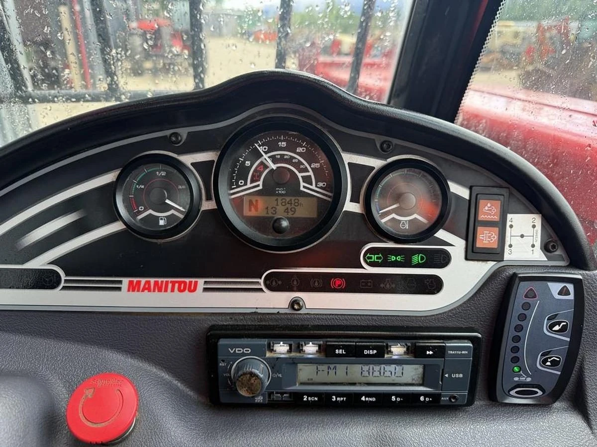 Телескопични товарачи Manitou MT 733 Easy, снимка 5 - Индустриална техника - 54790269
