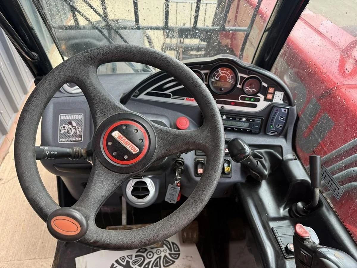 Телескопични товарачи Manitou MT 733 Easy, снимка 4 - Индустриална техника - 54790269