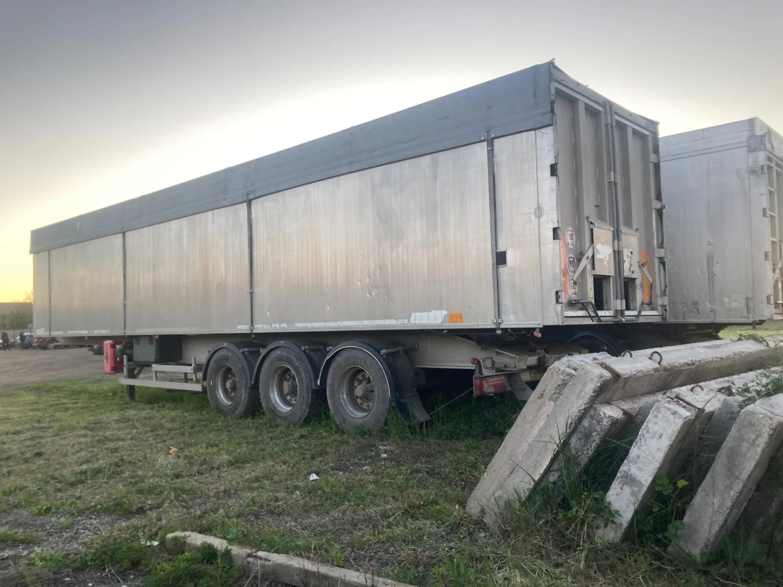  Benalu | Mobile.bg   3