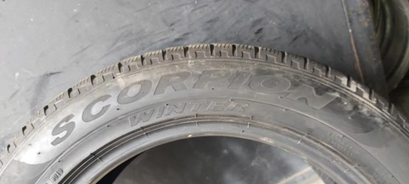 Гуми Зимни 235/55R18, снимка 7 - Гуми и джанти - 35123464