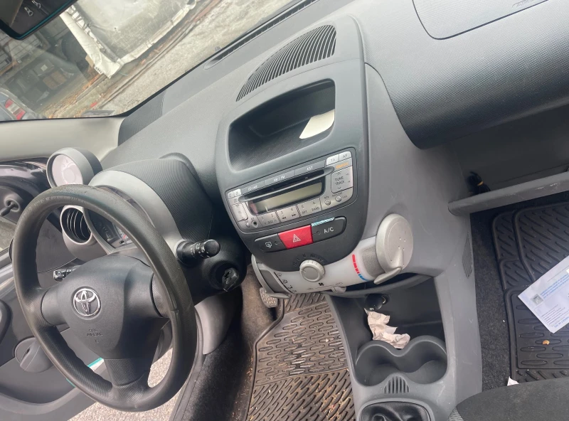 Toyota Aygo 1.0 i 3 броя, снимка 6 - Автомобили и джипове - 53162421