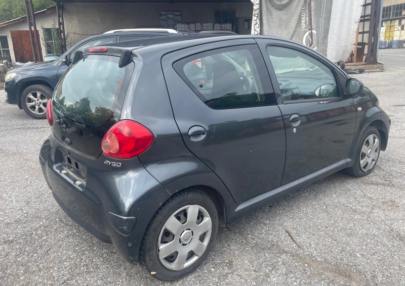 Toyota Aygo 1.0 i 3 броя, снимка 4 - Автомобили и джипове - 53162421