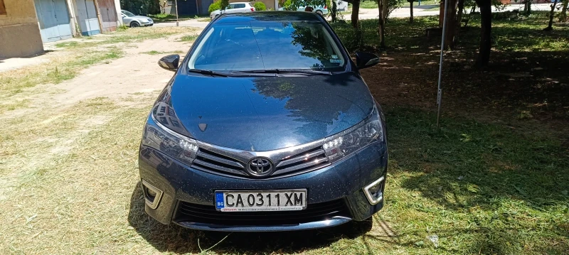 Toyota Corolla Седан, снимка 2 - Автомобили и джипове - 47474975