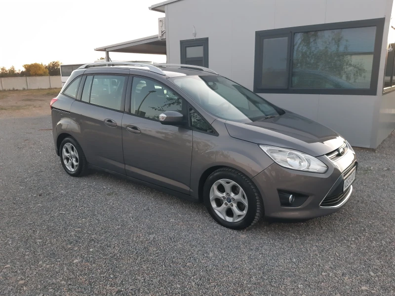 Ford Grand C-Max като нов 7 места, снимка 4 - Автомобили и джипове - 47657258