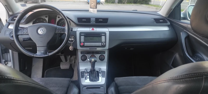 VW Passat, снимка 5 - Автомобили и джипове - 47946121