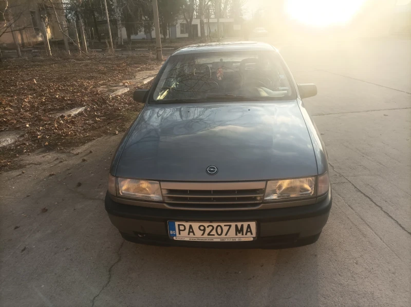 Opel Vectra 1.6I, снимка 1 - Автомобили и джипове - 48643782