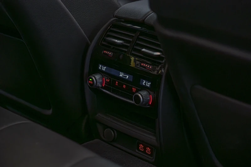 BMW 530 G30/xDrive/Virtual/Камера/Шибедах/Sport/HuD, снимка 9 - Автомобили и джипове - 49717174