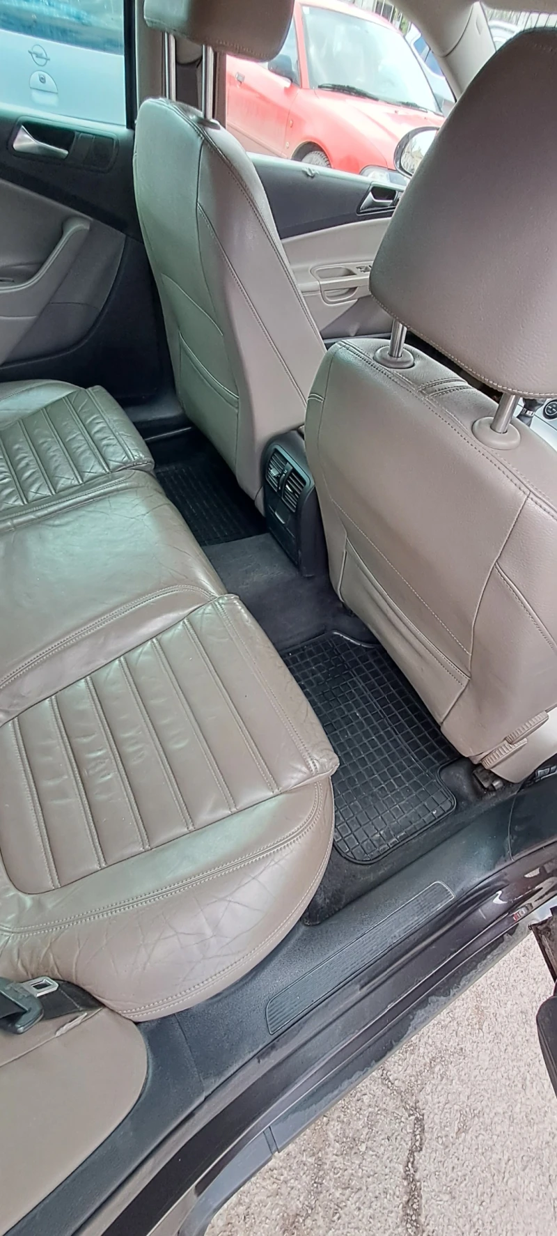 VW Passat 2.0 TDI 16V HIGHLINЕ , снимка 13 - Автомобили и джипове - 51791582