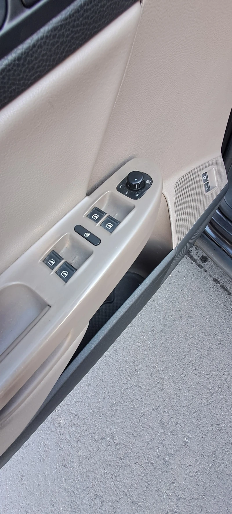 VW Passat 2.0 TDI 16V HIGHLINЕ , снимка 17 - Автомобили и джипове - 51791582