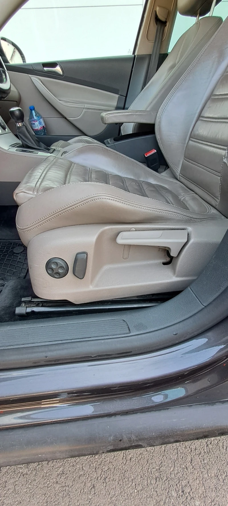 VW Passat 2.0 TDI 16V HIGHLINЕ , снимка 14 - Автомобили и джипове - 51791582