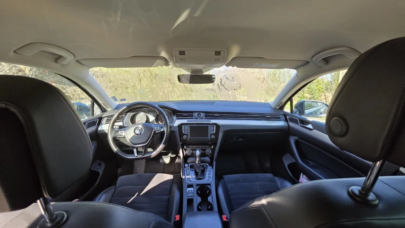 VW Passat, снимка 2 - Автомобили и джипове - 52616535