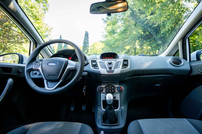 Ford Fiesta, снимка 8 - Автомобили и джипове - 51734436