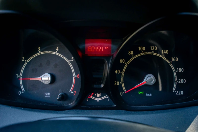 Ford Fiesta, снимка 13 - Автомобили и джипове - 51734436