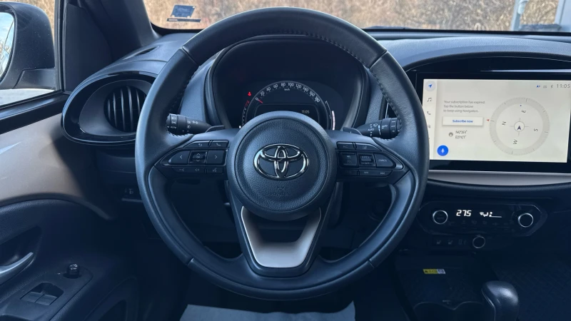 Toyota Aygo 1.0, снимка 9 - Автомобили и джипове - 53094619