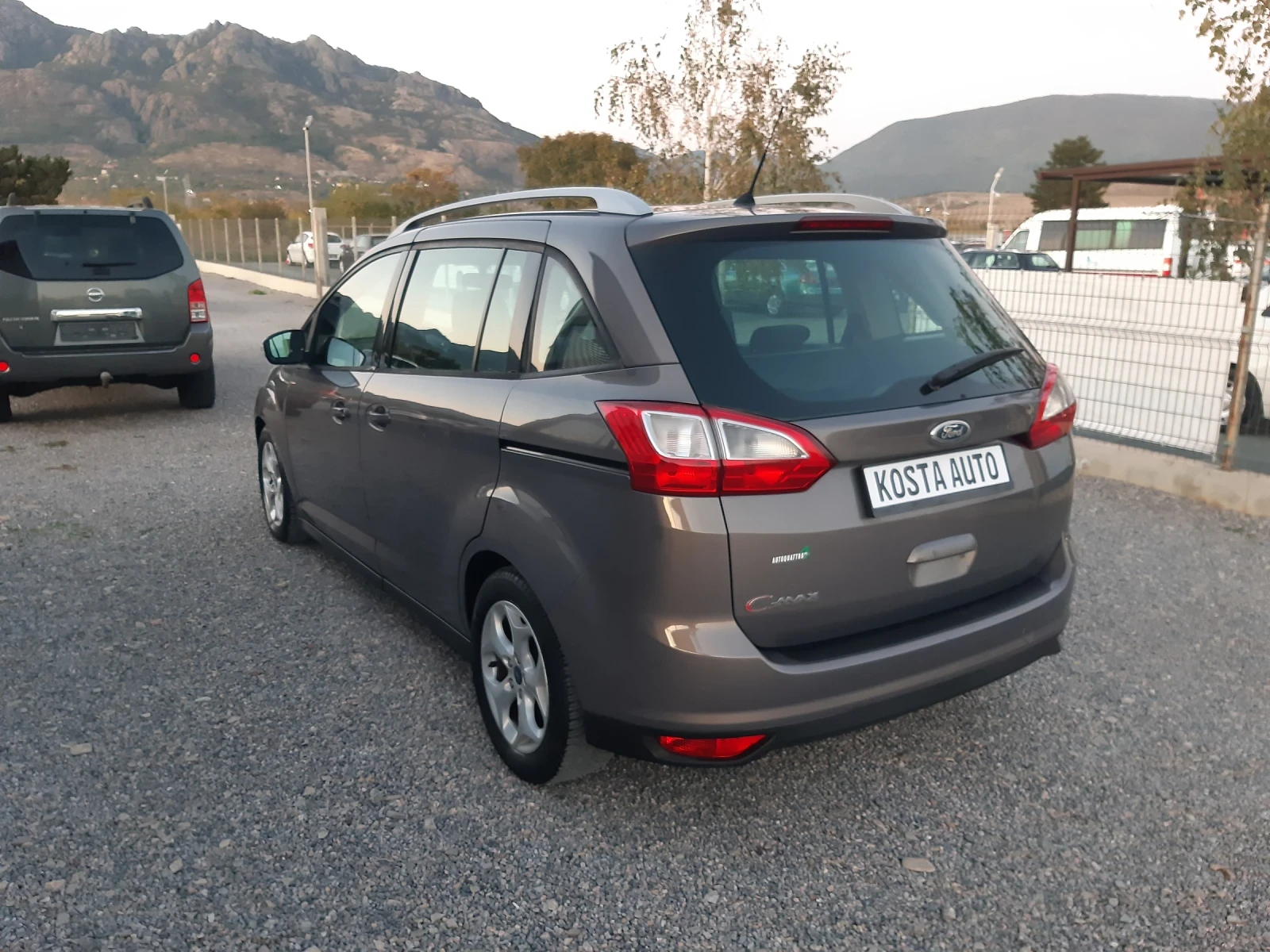 Ford Grand C-Max като нов 7 места - изображение 8