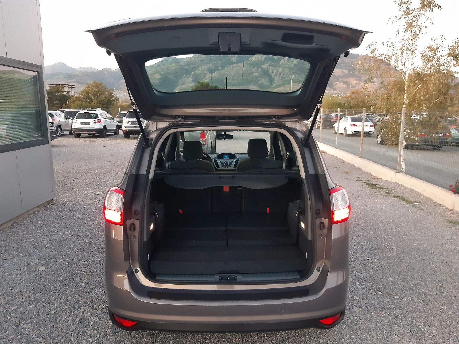 Ford Grand C-Max   7  | Mobile.bg   16