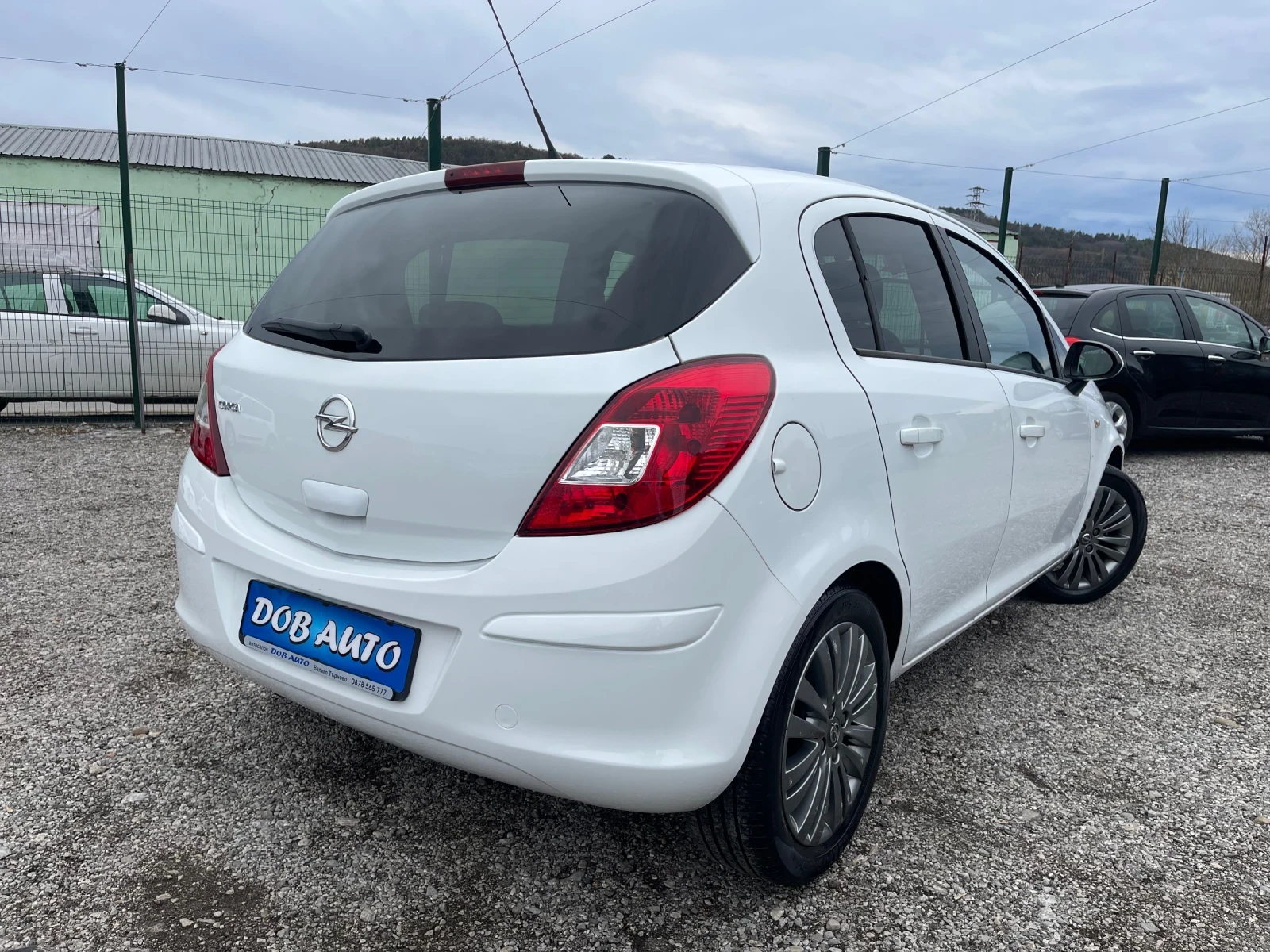 Opel Corsa 1.2i-EDITION- 86 к.с - изображение 5