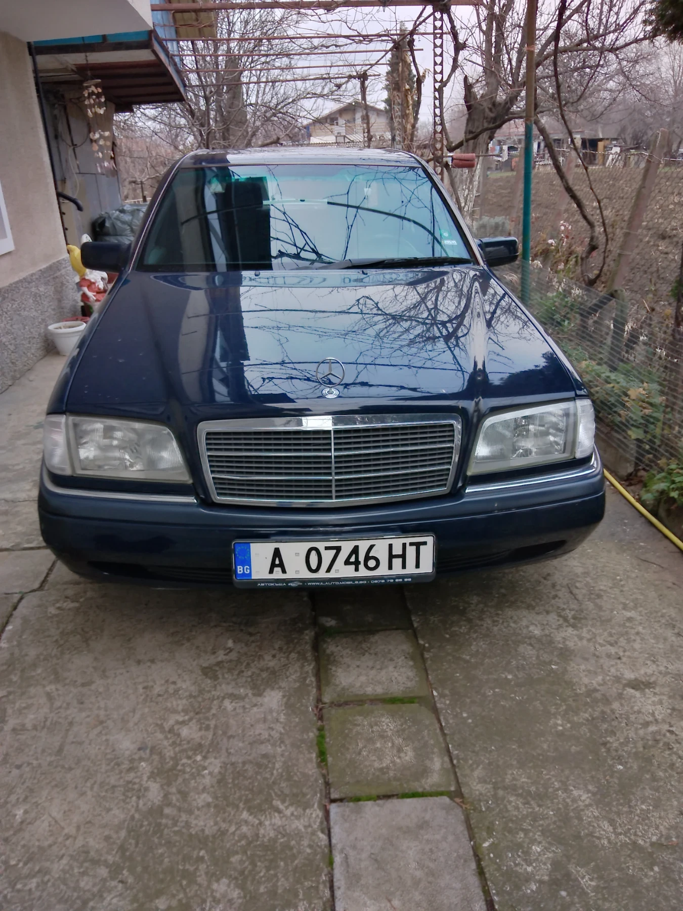 Mercedes-Benz C 180  - изображение 4