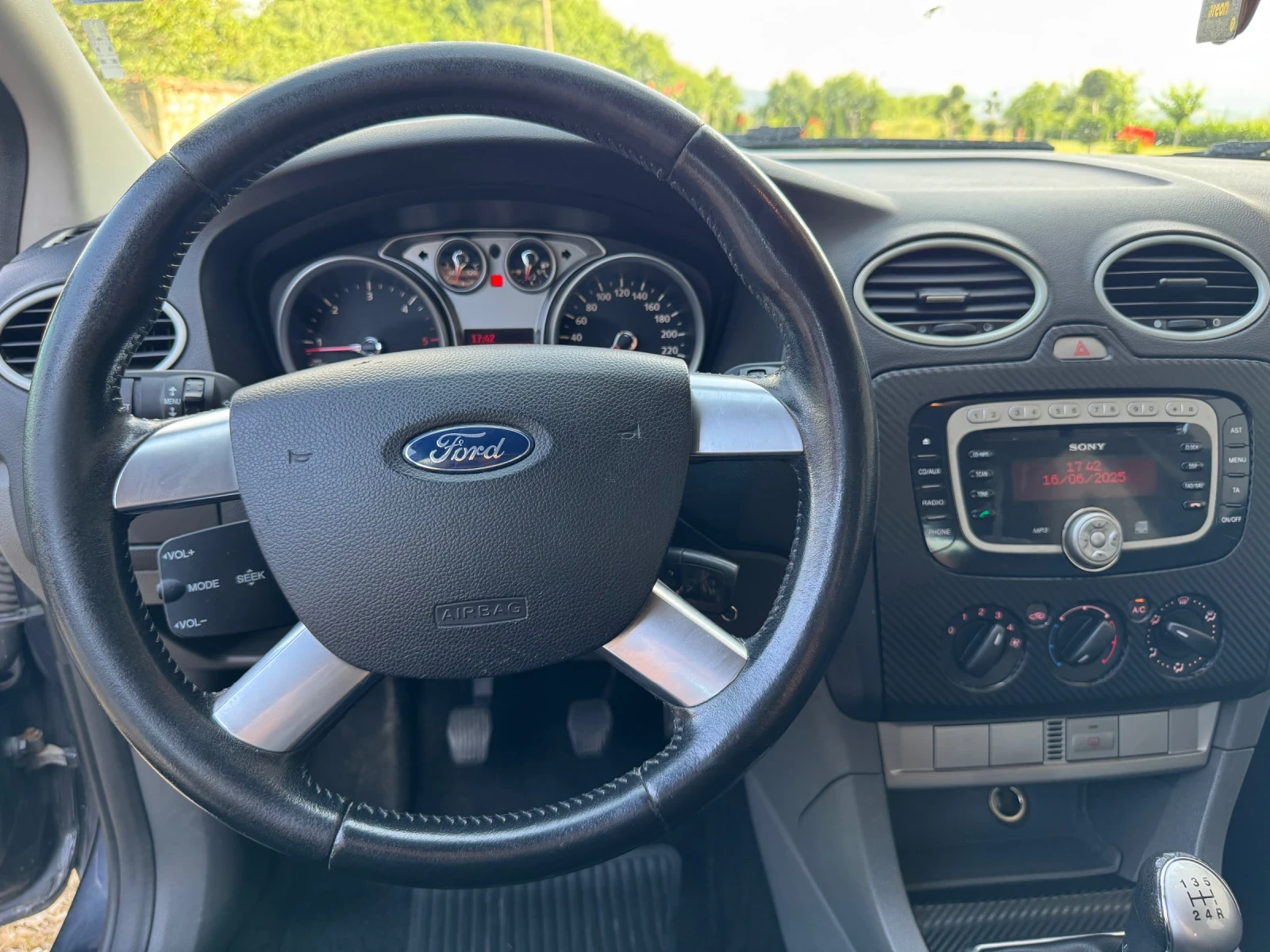 Ford Focus 1.6 TDCi - изображение 8