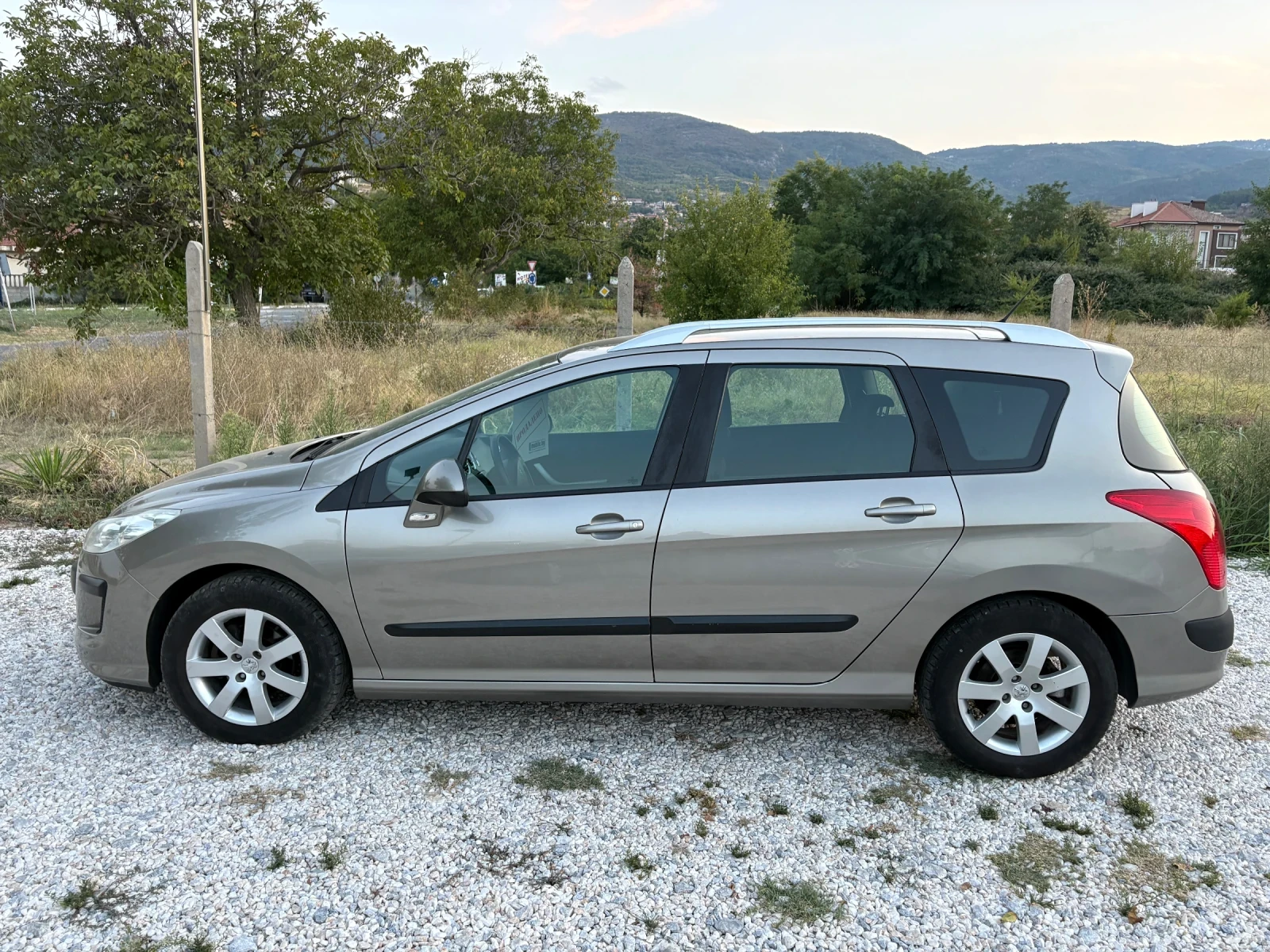 Peugeot 308 1.6 HDI 110 PS Panorama Full - изображение 7