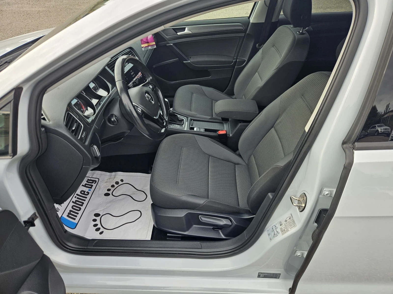 VW Golf 1.6tdi 116ps navi automat  - изображение 6