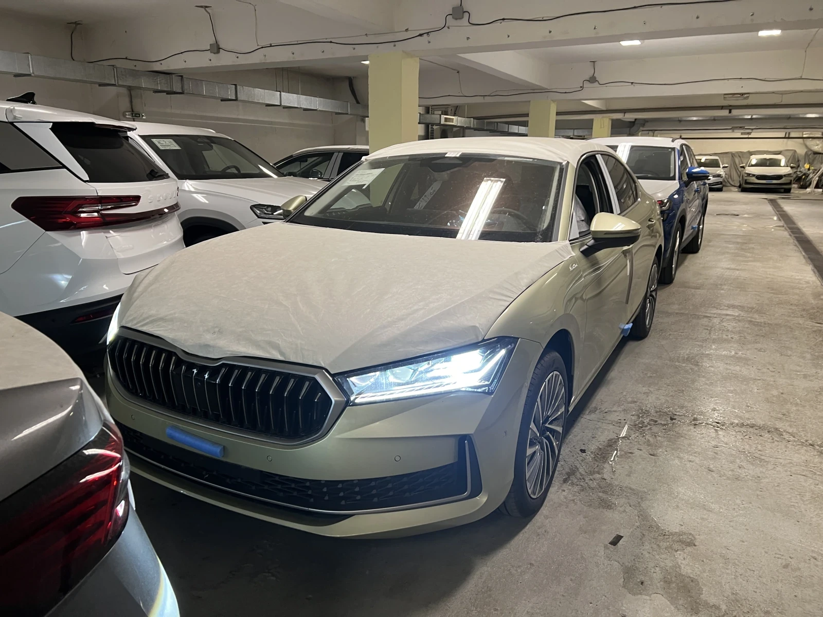 Skoda Superb 2.0TDI L&K | Mobile.bg — изображение 13