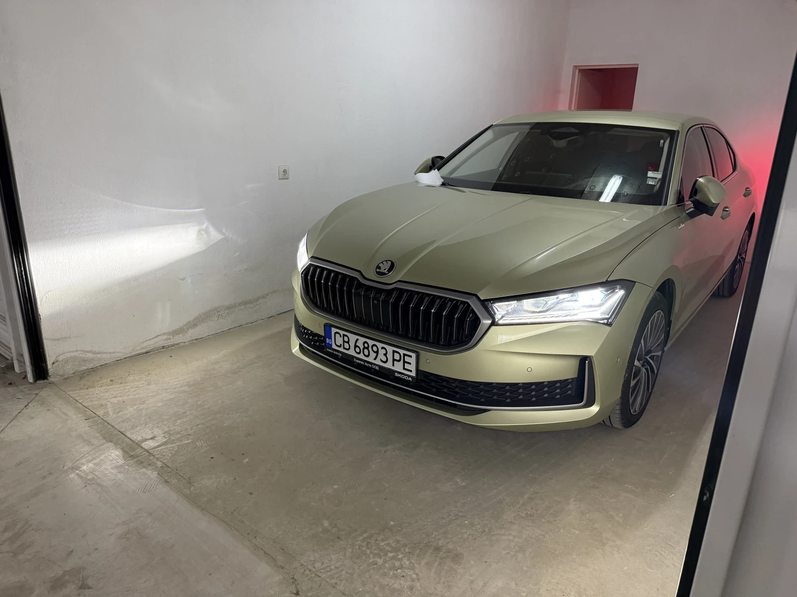 Skoda Superb 2.0TDI L&K | Mobile.bg — изображение 8