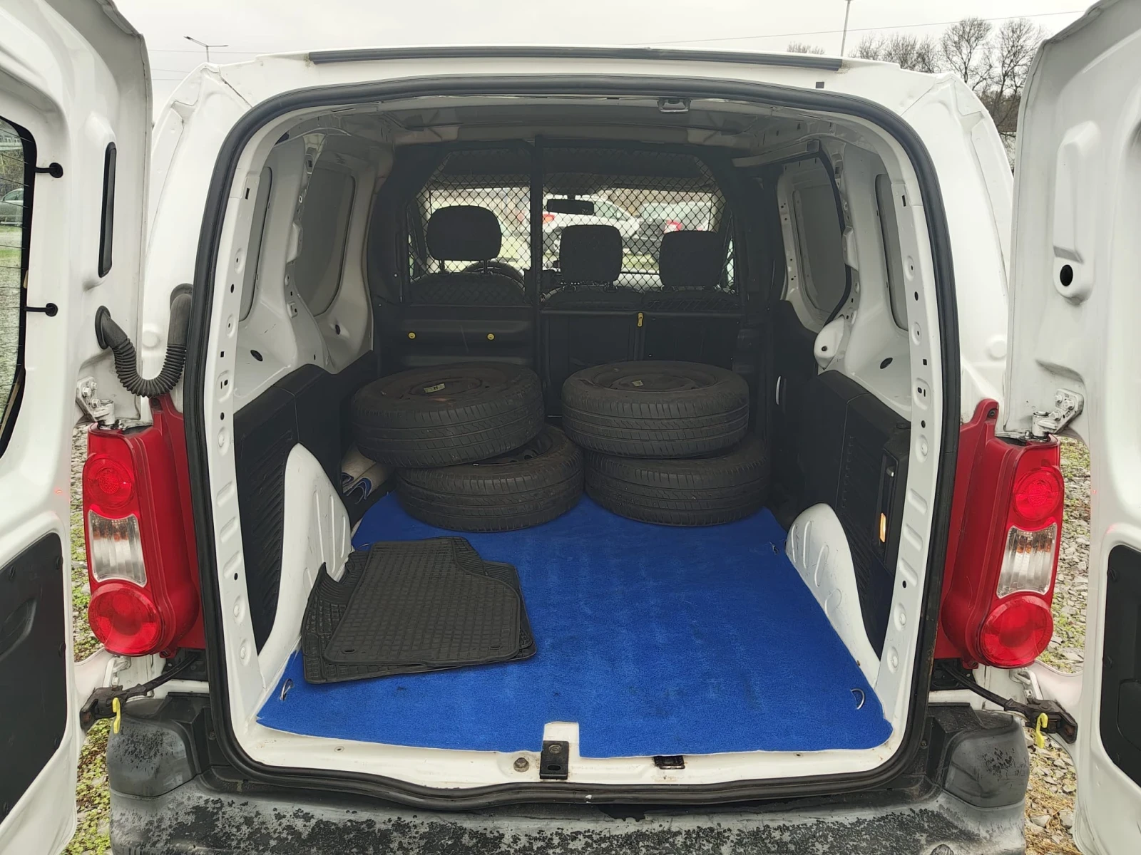 Peugeot Partner 1.6 HDI -  -  | Mobile.bg   12