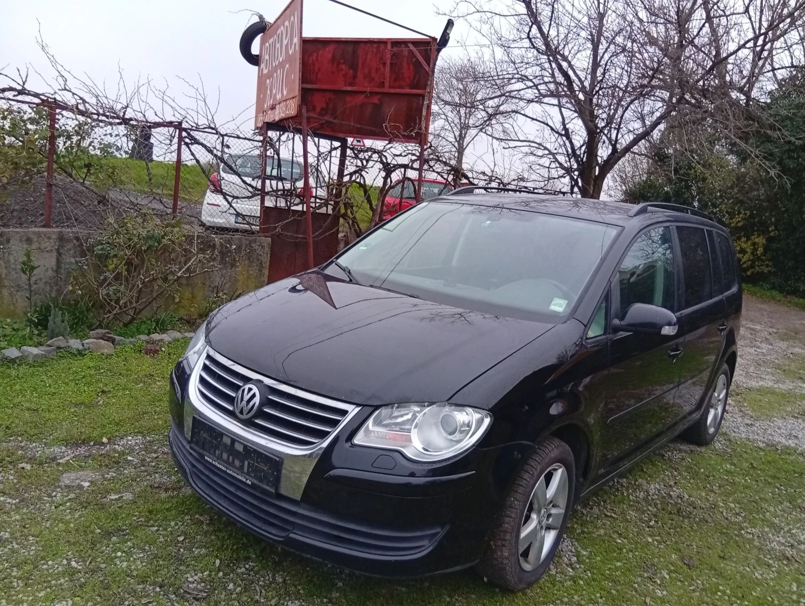 VW Touran 2.0 TDI  - изображение 5