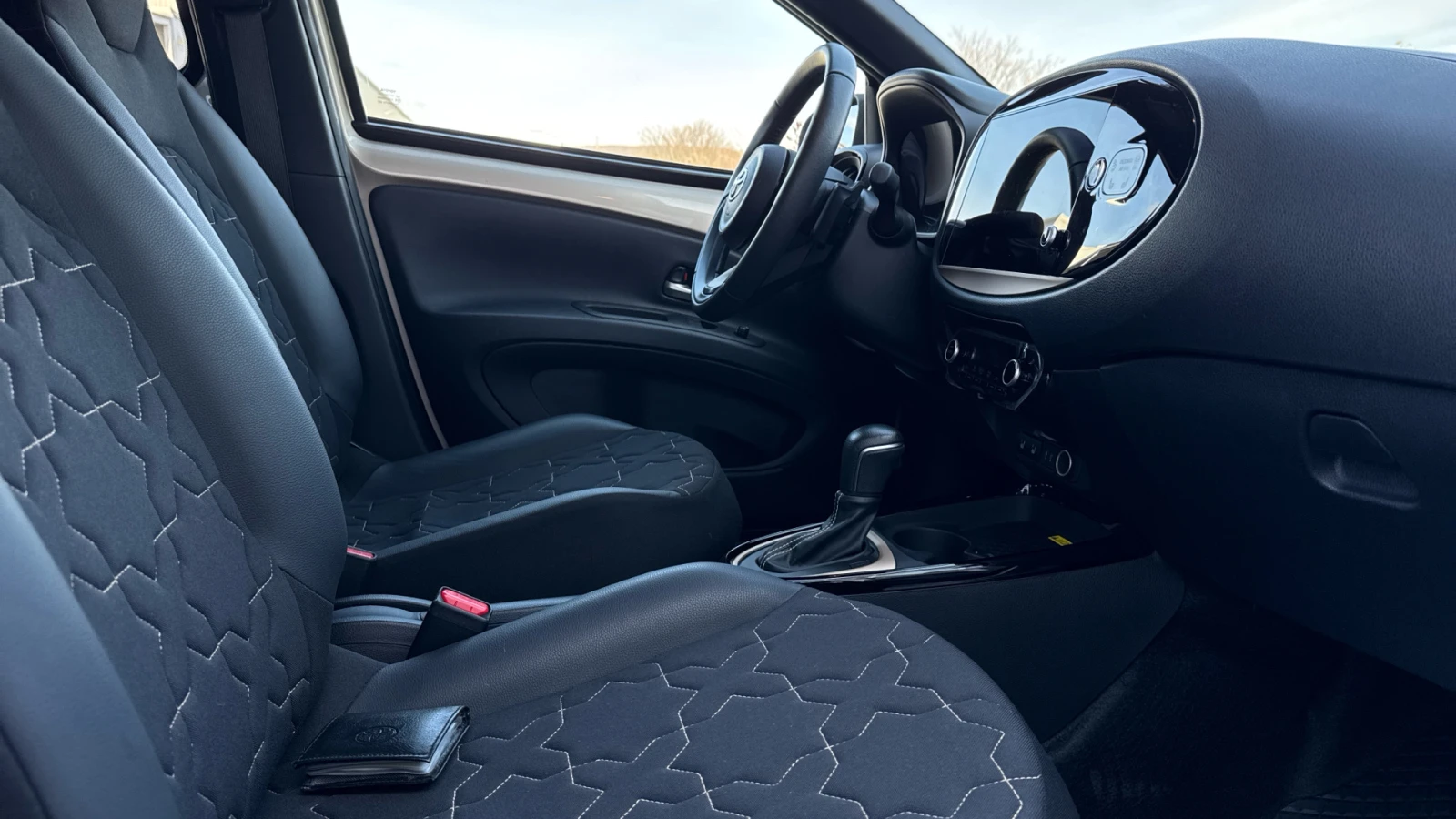 Toyota Aygo 1.0 - изображение 6