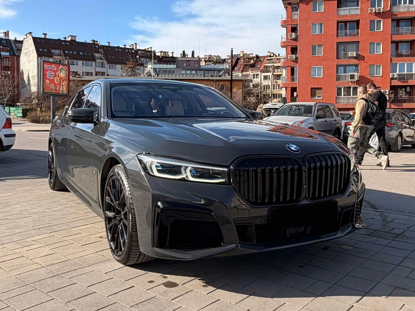 BMW 750 L D xDrive Individual, снимка 3 - Автомобили и джипове - 53943537