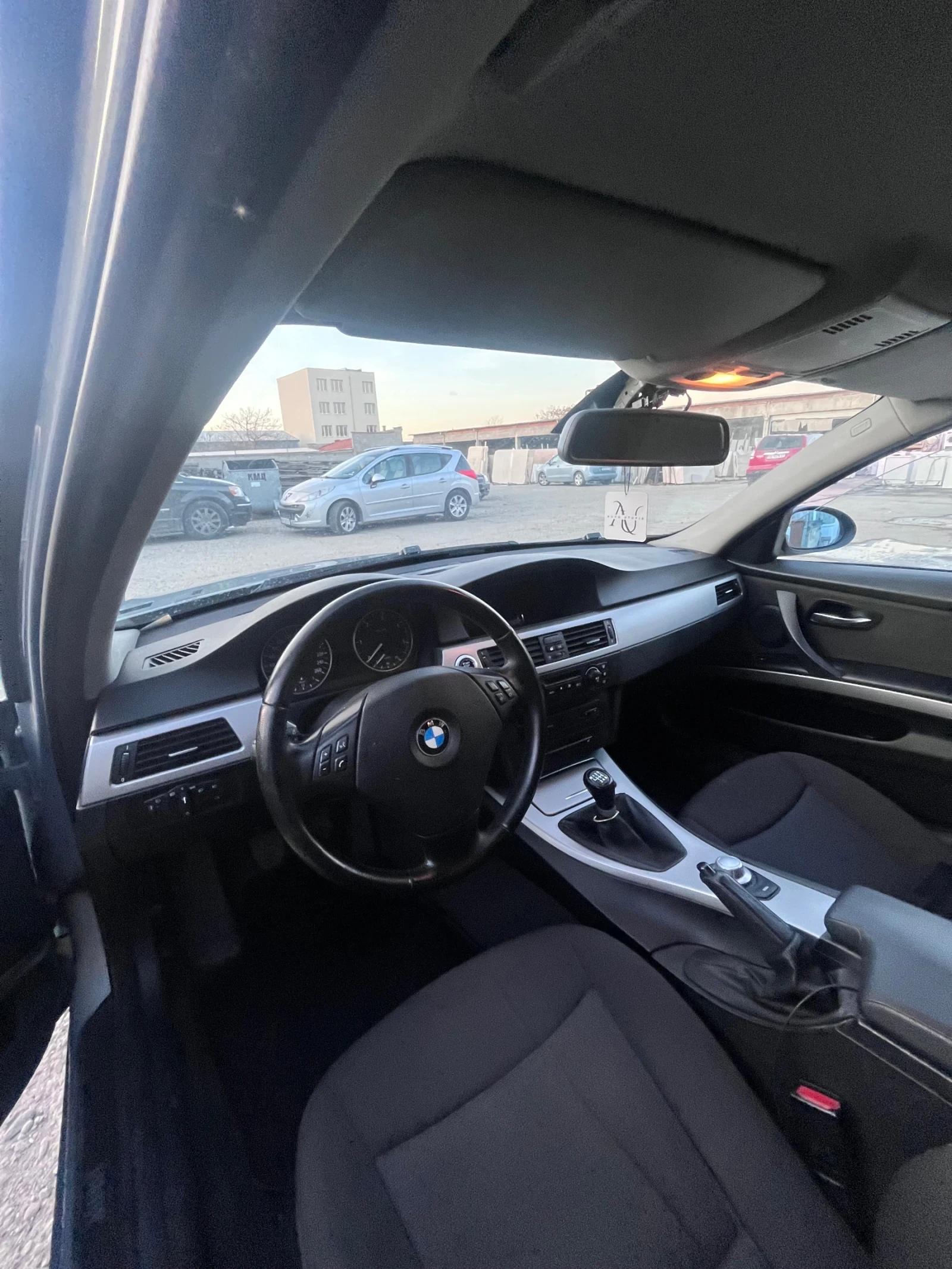 BMW 320, снимка 7 - Автомобили и джипове - 54547382