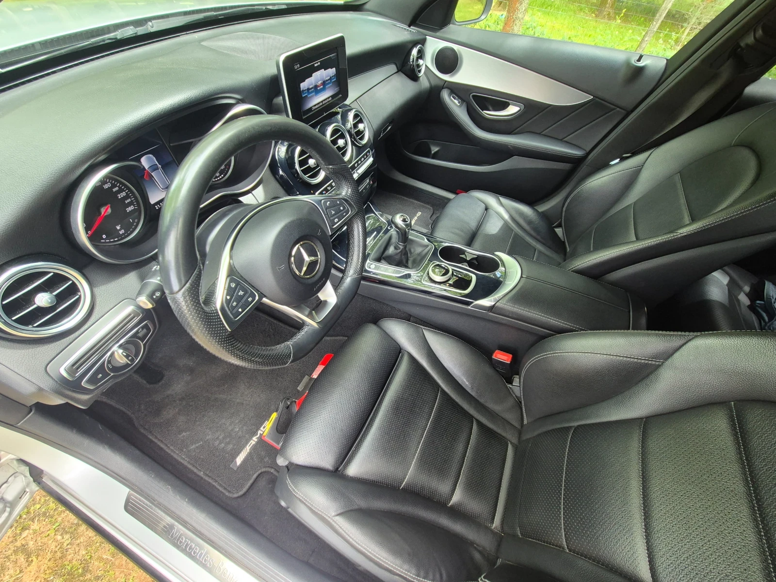 Mercedes-Benz C 220, снимка 11 - Автомобили и джипове - 54629396