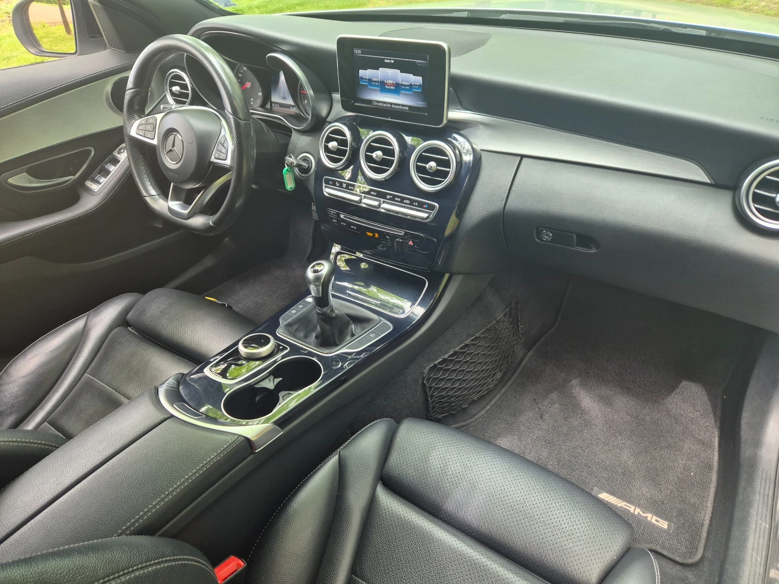 Mercedes-Benz C 220, снимка 12 - Автомобили и джипове - 54629396