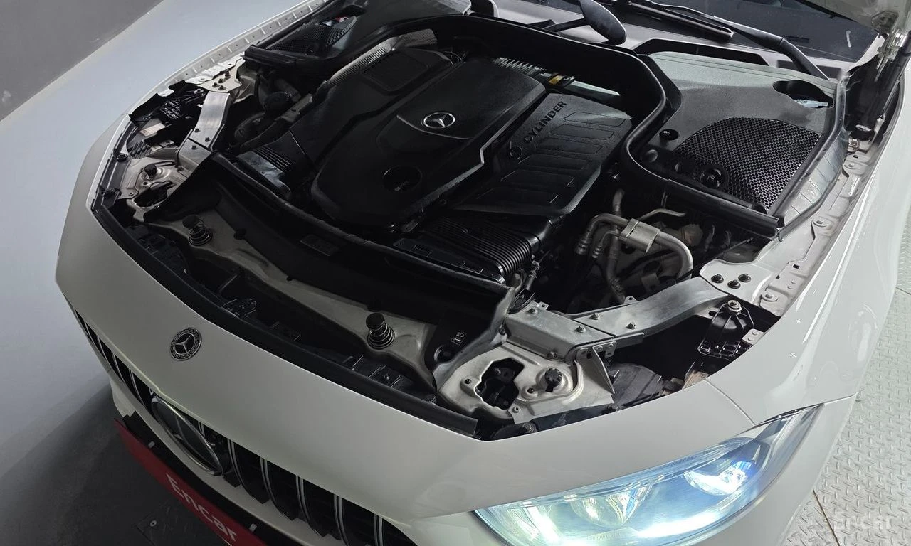 Mercedes-Benz CLS 400 d* 4MATIC* AMG-LINE* 360CAMERA* , снимка 16 - Автомобили и джипове - 54753284