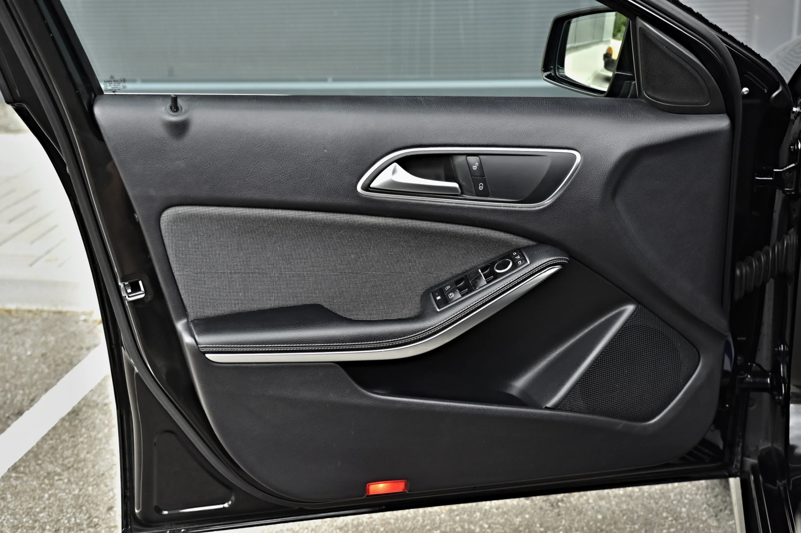 Mercedes-Benz A 180 A180///NAVI///, снимка 8 - Автомобили и джипове - 54826205