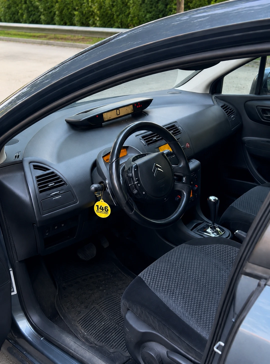 Citroen C4 1.6, снимка 3 - Автомобили и джипове - 54913706