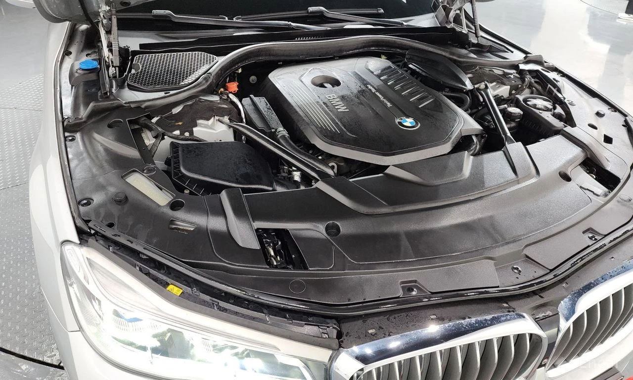BMW 740 * ФИКСИРАНА ЦЕНА ДО БЪЛГАРИЯ * АВТОКРЕДИТ, снимка 7 - Автомобили и джипове - 55452383
