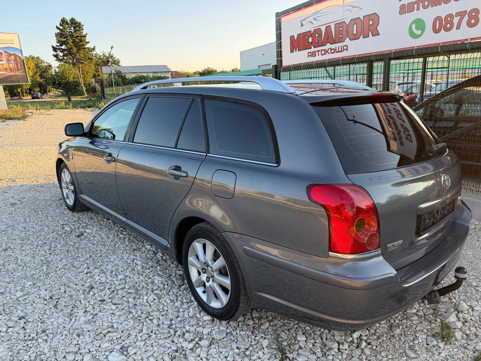 Toyota Avensis 2.0D4D/116p.s!!!, снимка 4 - Автомобили и джипове - 55504032