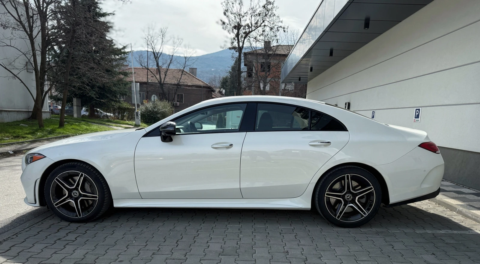 Mercedes-Benz CLS 450 AMG 4MATIC BURMESTER 360 AIR, снимка 14 - Автомобили и джипове - 55573077