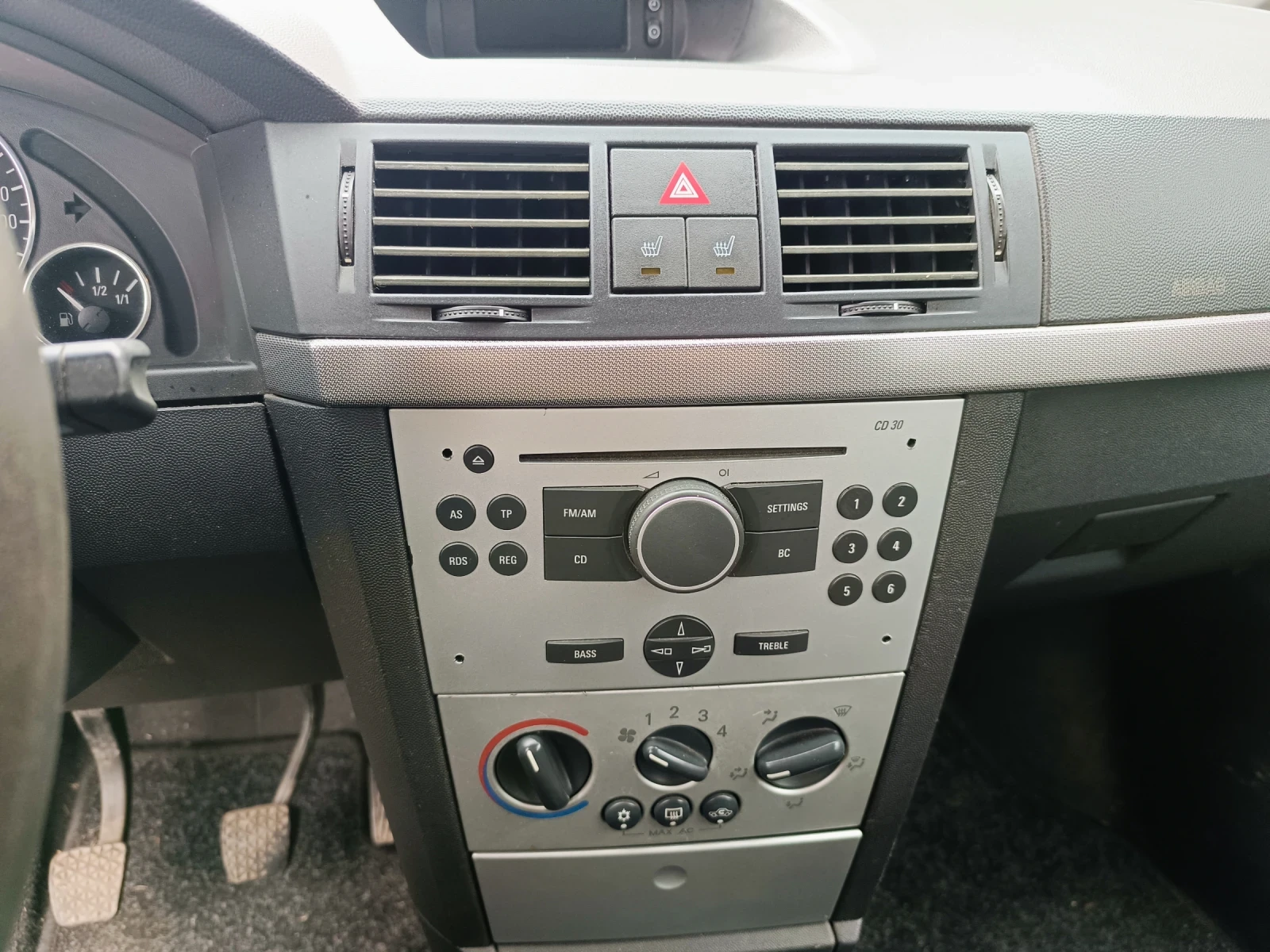 Opel Meriva 1.6 101, снимка 8 - Автомобили и джипове - 56681884