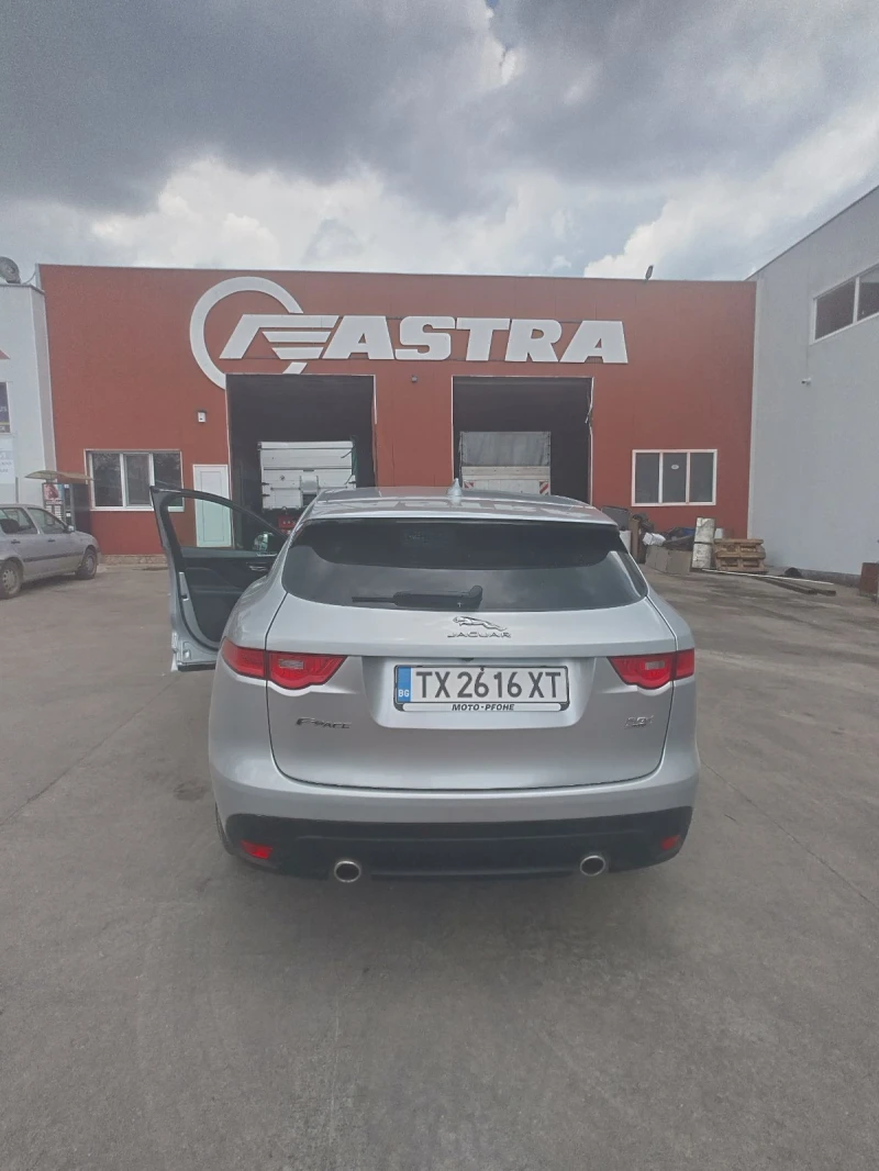 Jaguar F-PACE, снимка 2 - Автомобили и джипове - 49483608