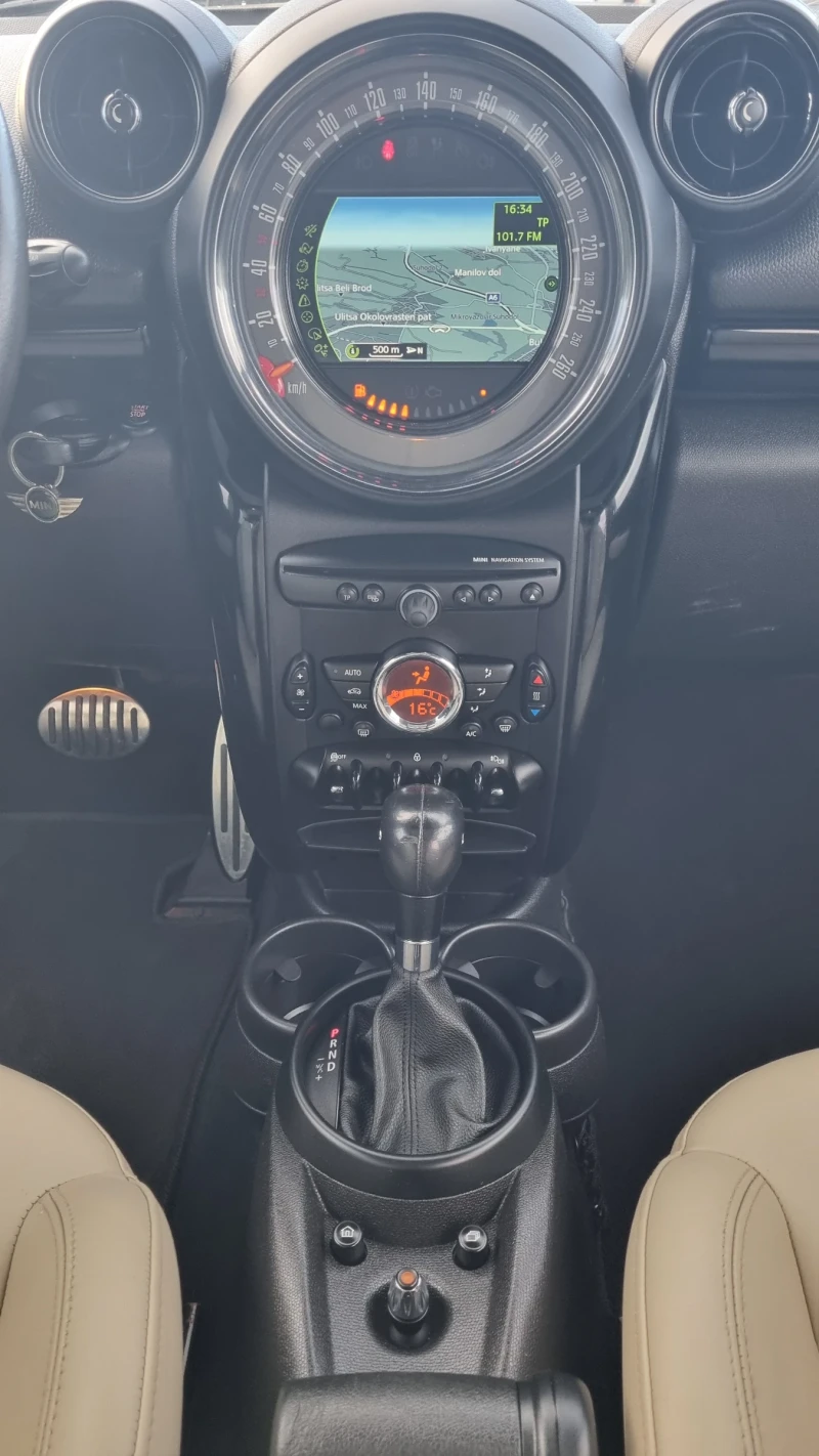 Mini Countryman 2.0SD Face ALL4 Autom Navi Panoramic Harman Kardon, снимка 11 - Автомобили и джипове - 52494496