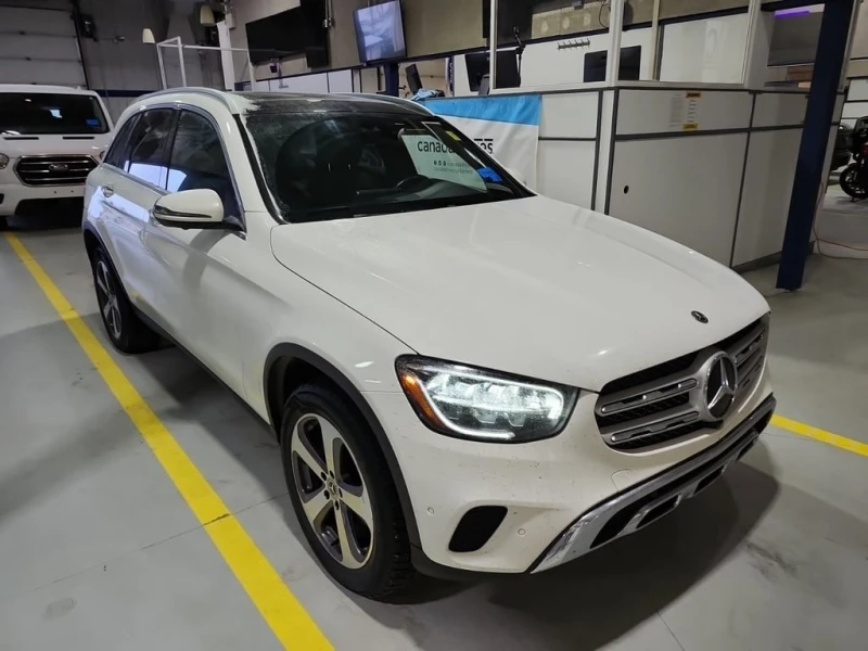 Mercedes-Benz GLC * 300 * CARFAX * БЕЗ ПЪРВОНАЧАЛНА ВНОСКА, снимка 2 - Автомобили и джипове - 52991969